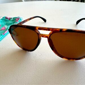 Goodr brand new sunglasses polarized lenses super light amber lens